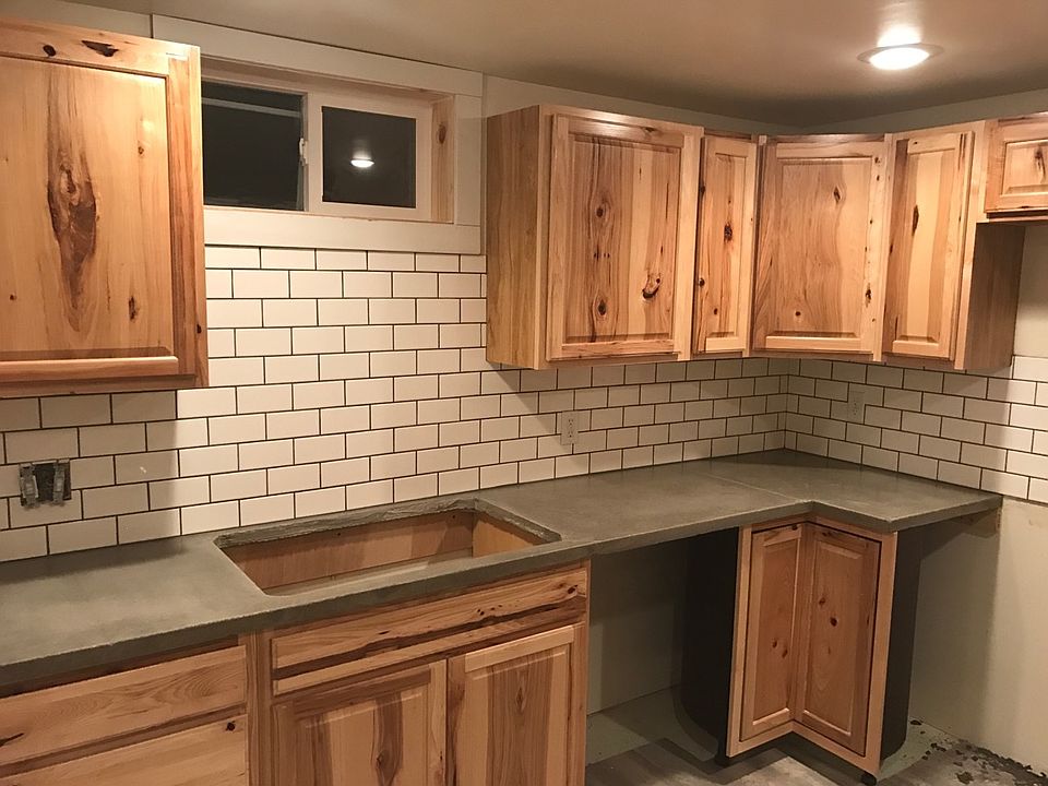 1st image of 1126 E Curtis St #B