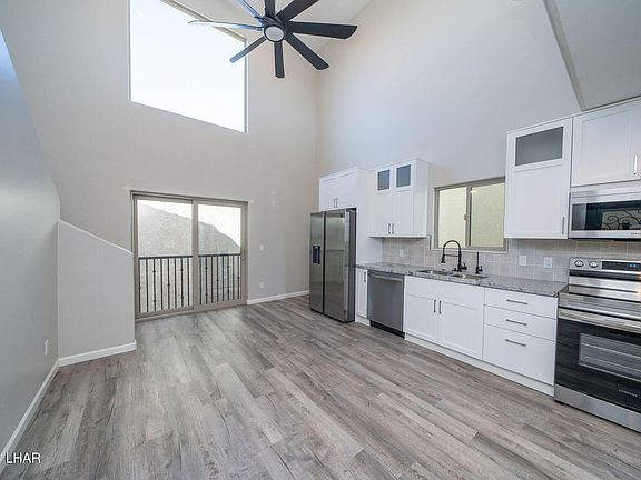 3rd image of 2042 Swanson Ave #E