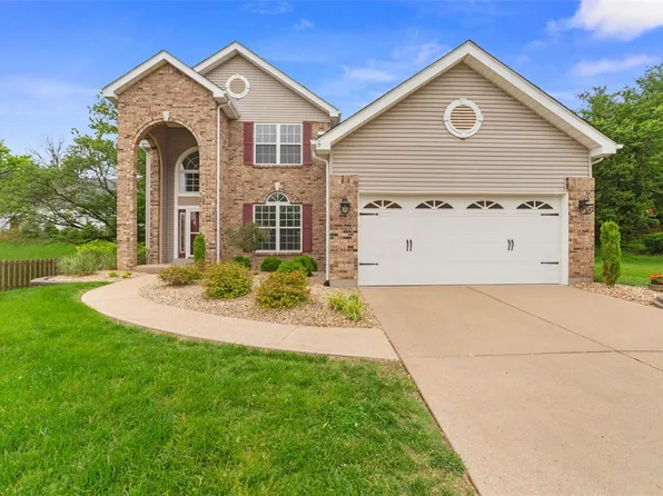 3291 Bridgeport Place Dr, Bridgeton, MO 63044