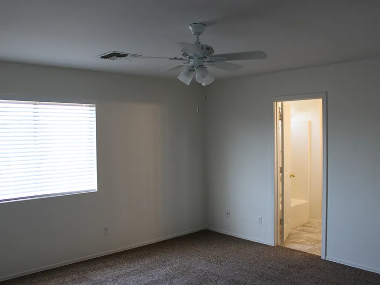 2568 W Tanner Ranch Rd — Photo 24