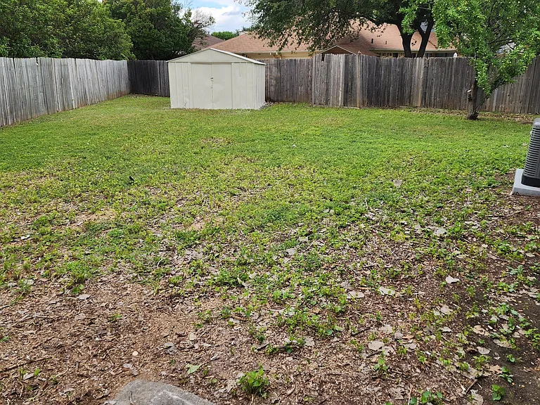 520 Kirkland Dr — Photo 18
