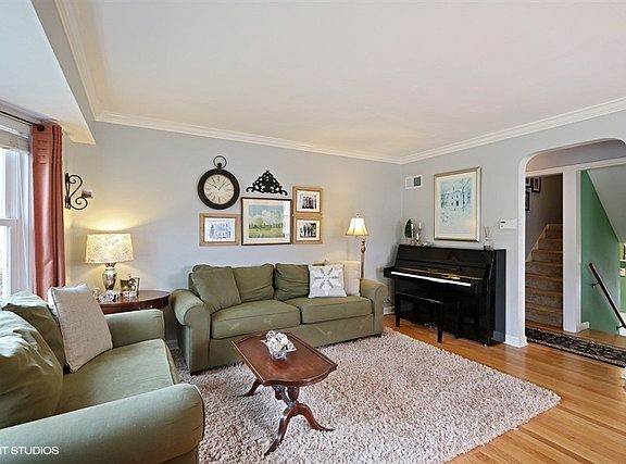 3rd image of 1713 Spruce Ave