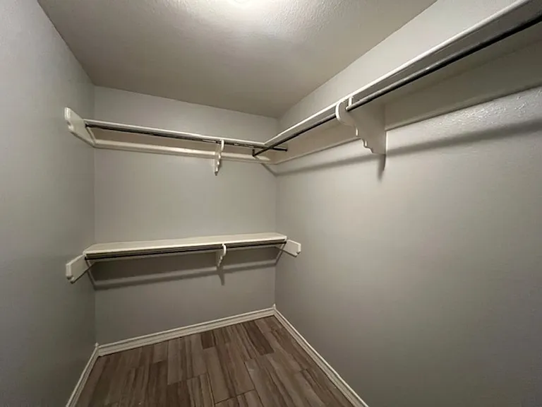 8506 Crownwood Dr — Photo 16