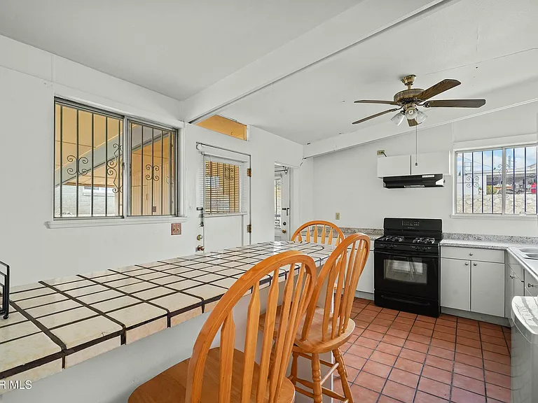 5505 Martin Ln — Photo 23