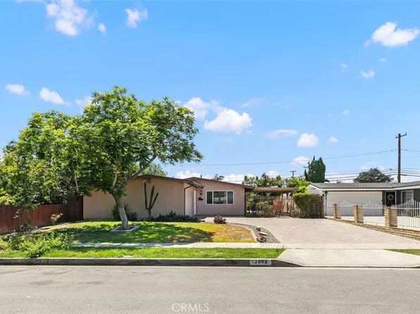 2062 S Rene Dr, Santa Ana, CA 92704