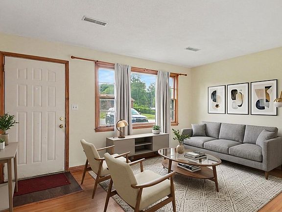 4th image of 453 Gary Hills Dr