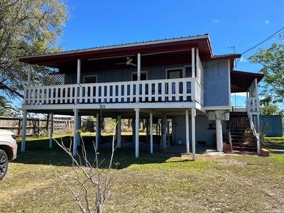 818 Swan Point Lagoon, Seadrift, TX, 77983