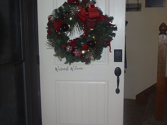 Front Door-Christmas 2019