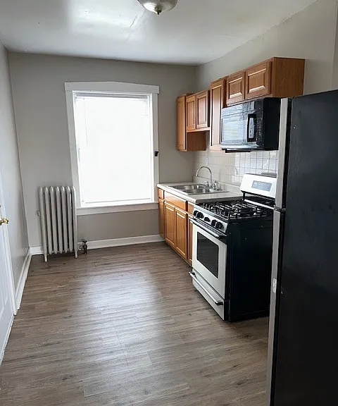 4054 W Dickens Ave #2B — Photo 4