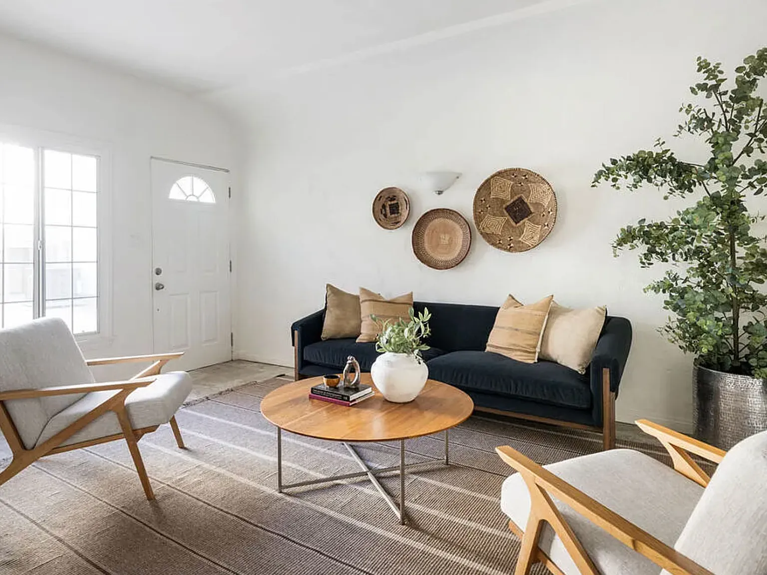 2 bed, 800 sqft, $3,250 — Photo 3