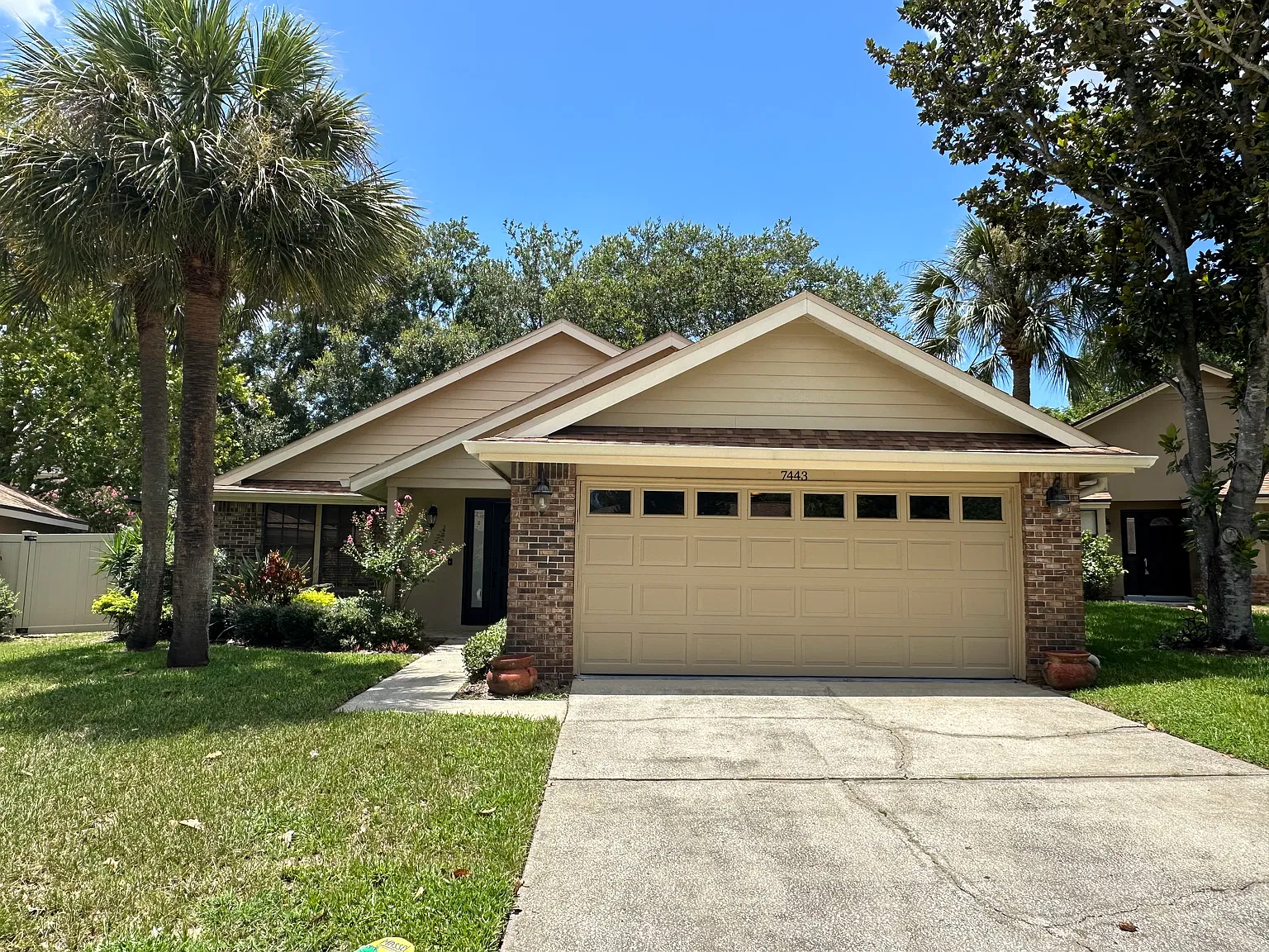 3 bed, 1396 sqft, $2,800 — Photo 1