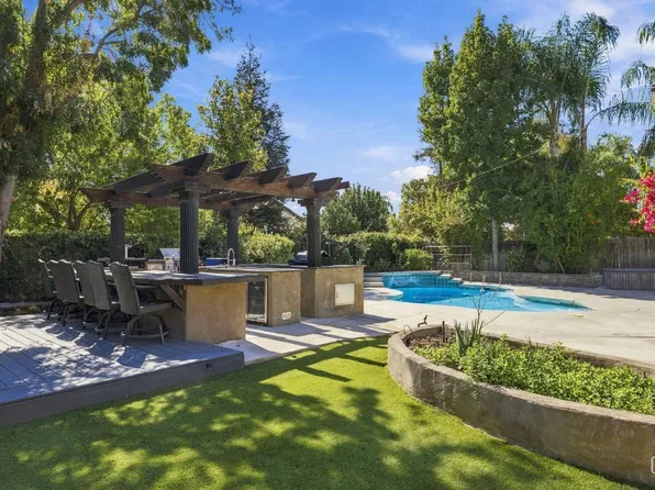 12409 Monterey Beach Dr, Bakersfield, CA 93311
