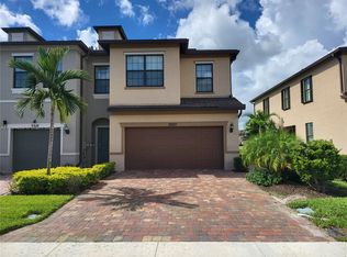 2820 Troubadour St, Palm Springs, FL 33406