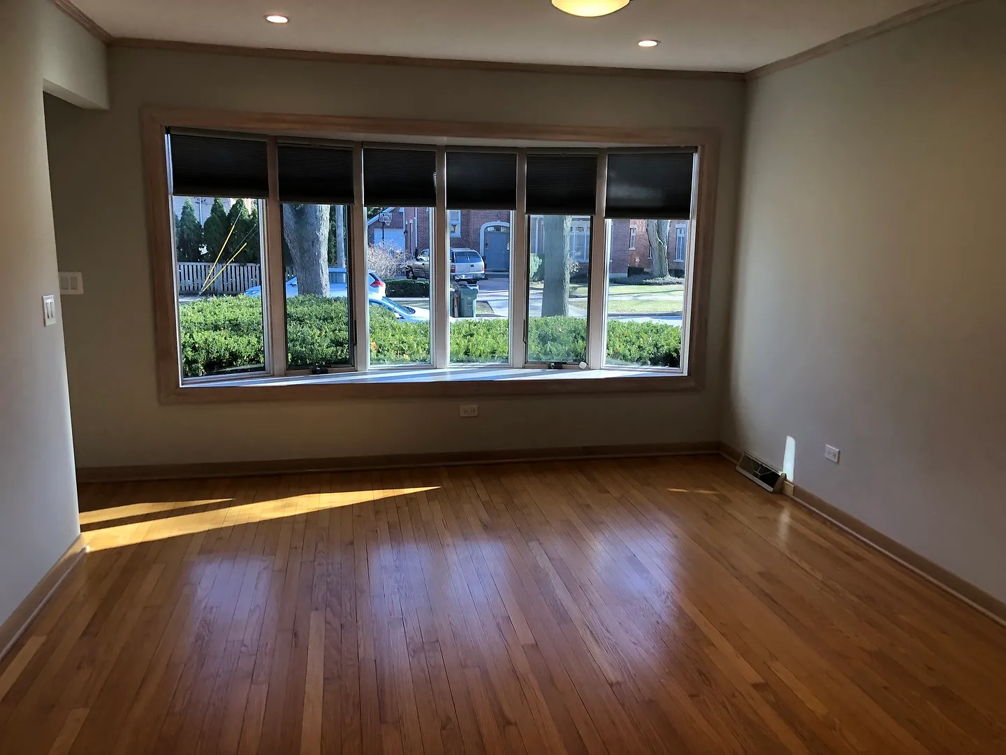 3 bed, $3,400 — Photo 4