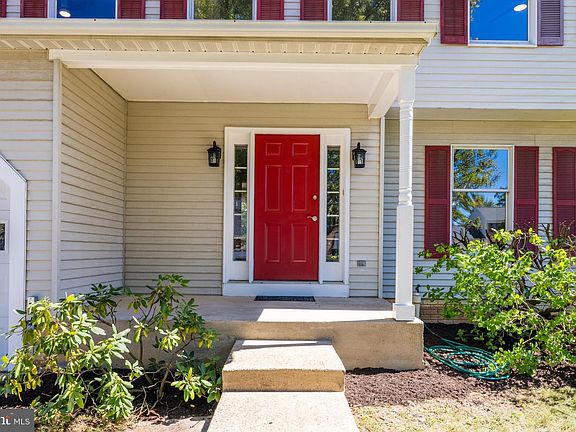 2nd image of 311 Bradford Ct