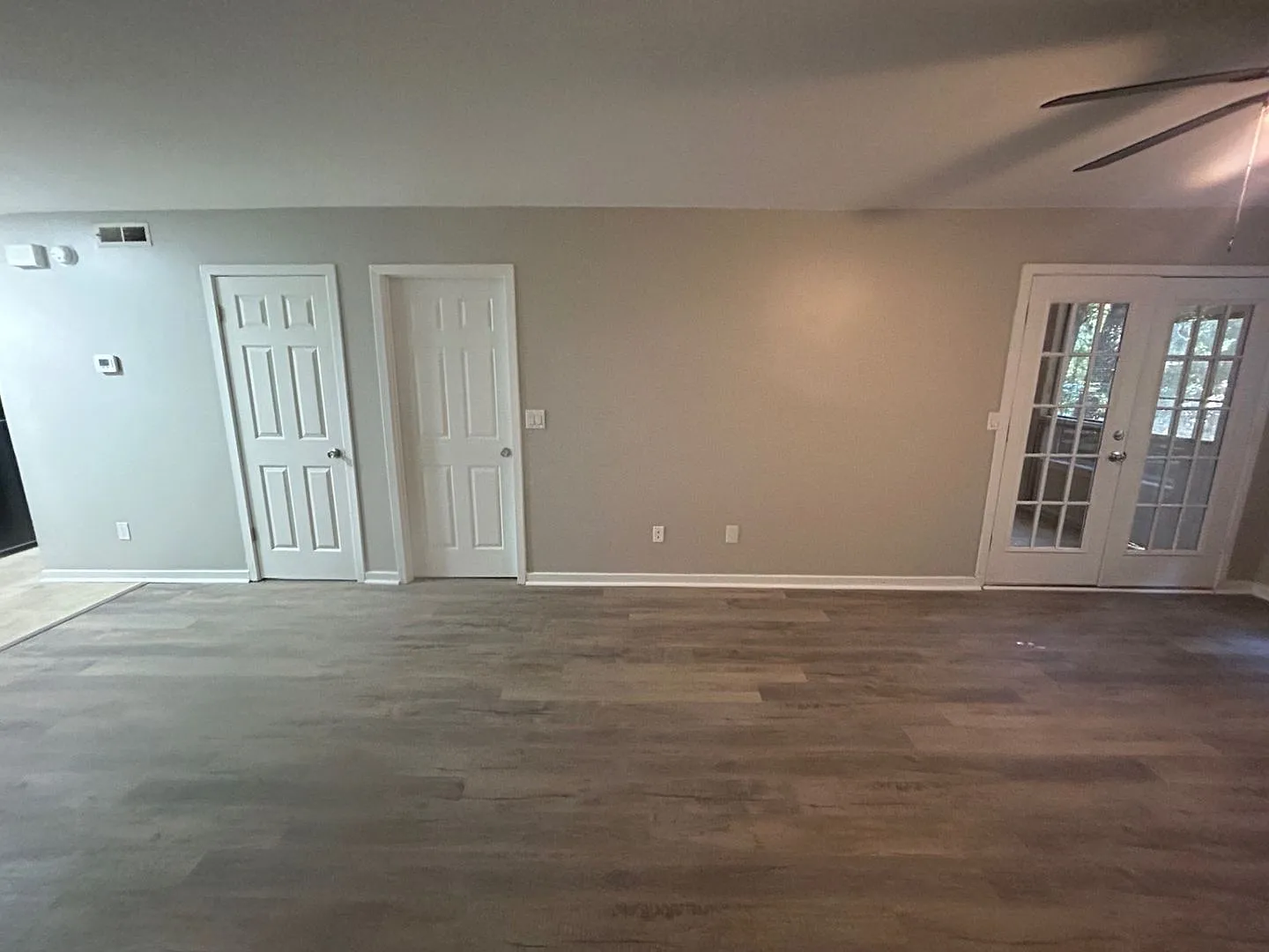 Updated Creekside Community Condominium — Photo 4