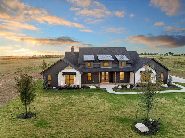 646 Willow Moon Ranch Rd, Crawford, TX 76638