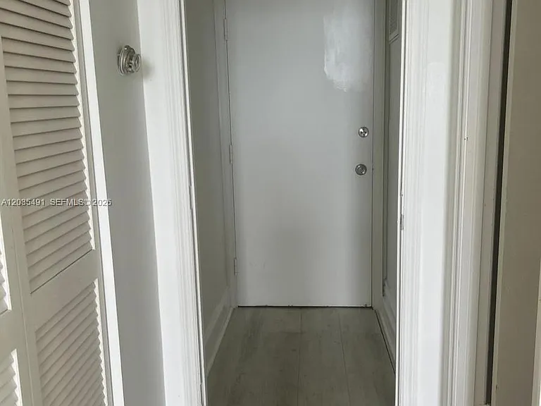 11111 NW Biscayne Blvd #11 — Photo 12
