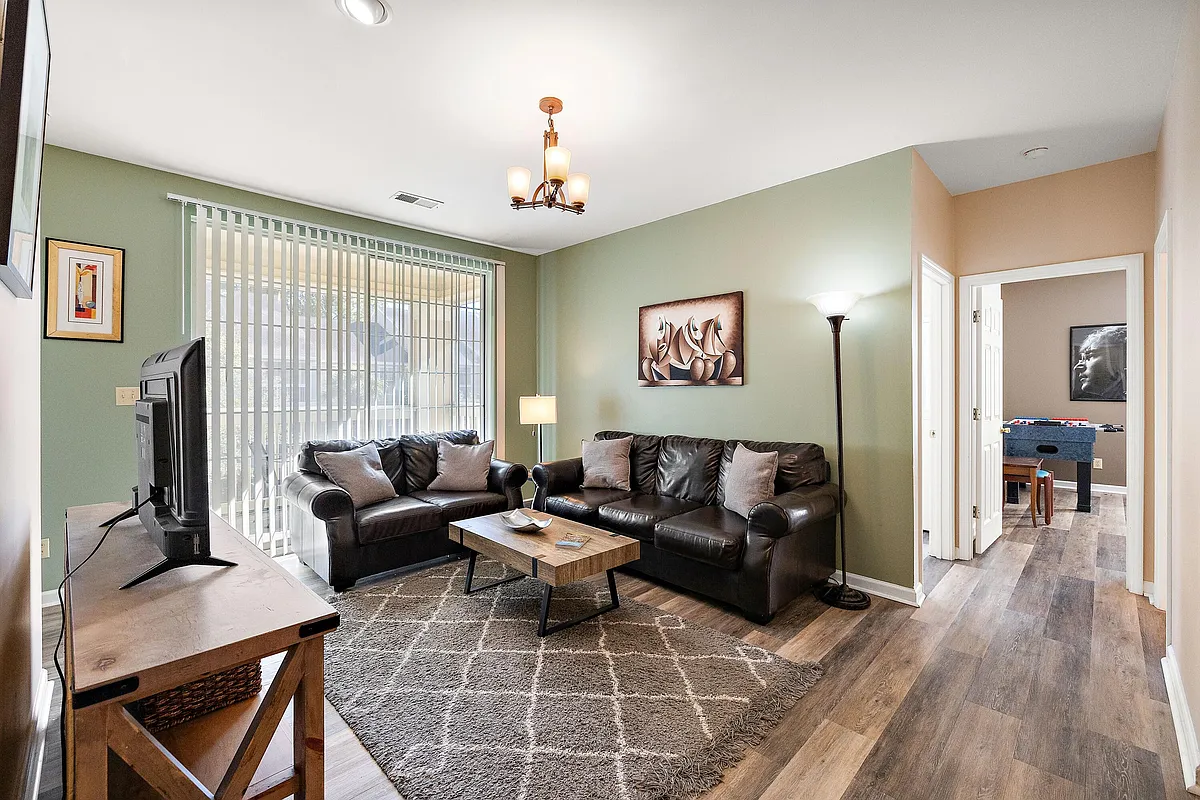 Building Photo - 1600 Long Grove Dr #1721