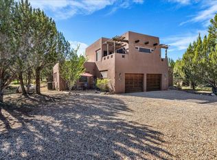 693 N Pinion Hills Dr, Dammeron Valley, UT 84783