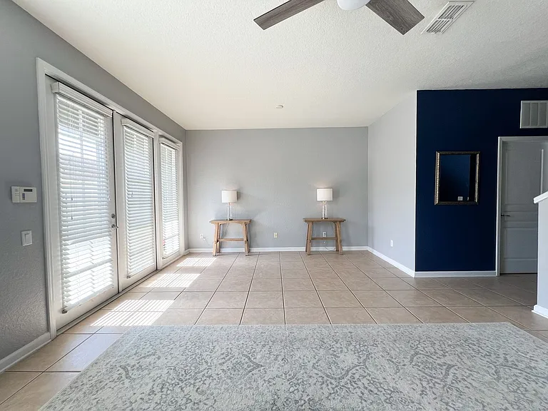 7722 Fairgrove Ave — Photo 8