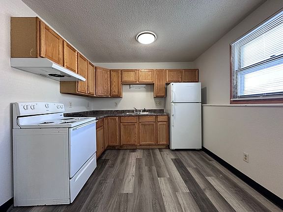 5th image of 2098 Imperial Ln #1