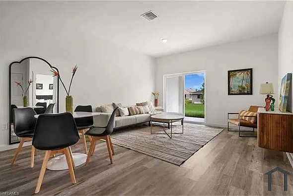 3 bed, 1225 sqft, $1,800 — Photo 3