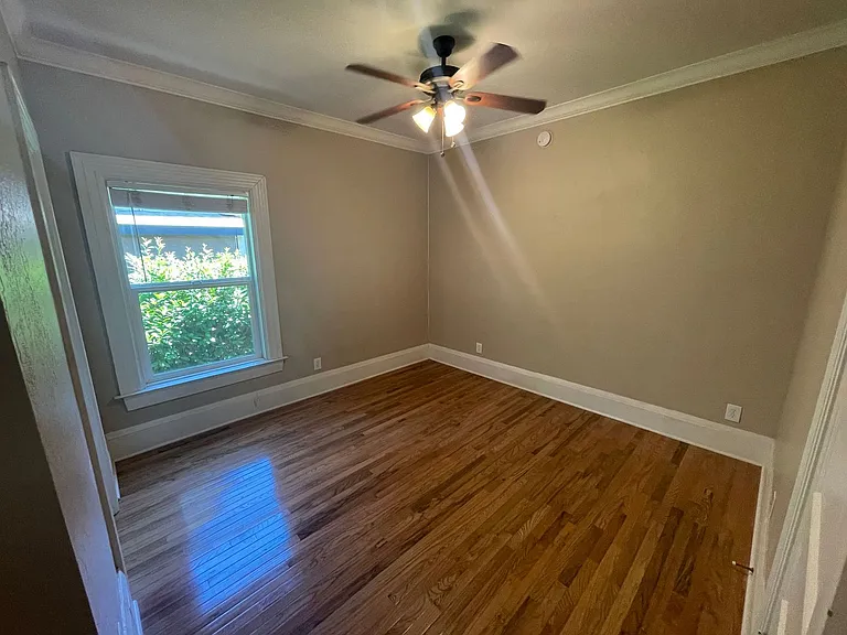 1318 Salem St — Photo 10