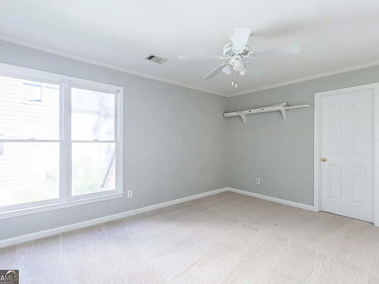 1748 Christiana Dr — Photo 25
