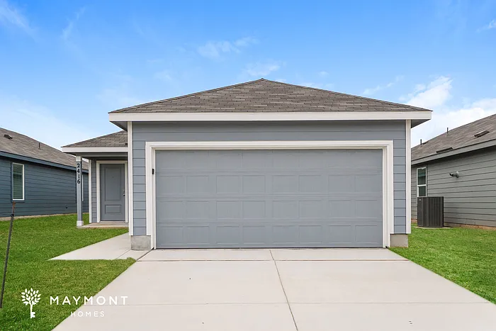 2416 Shady Grv