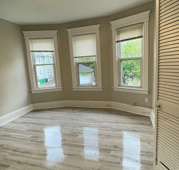 96 Nonotuck Ave — Photo 14