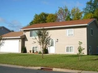 108 9th Ave NE, Dodge Center, MN 55927