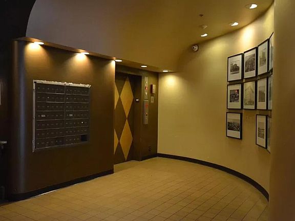 Bldg. lobby and resident mailbox stack