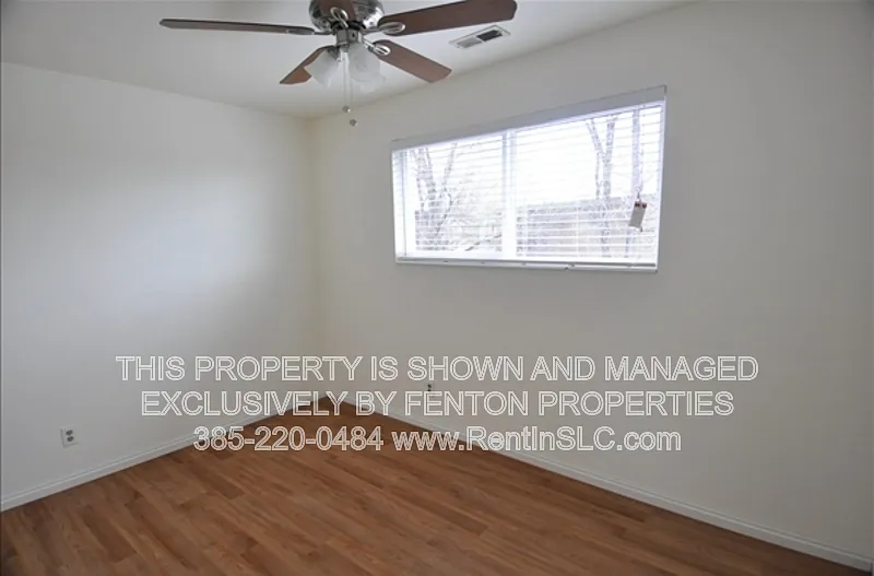 2 bed, 1.0 bath, 900 sqft, $1,049 — Photo 3