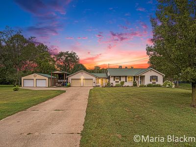 2669 E Bluewater Hwy, Ionia, MI, 48846