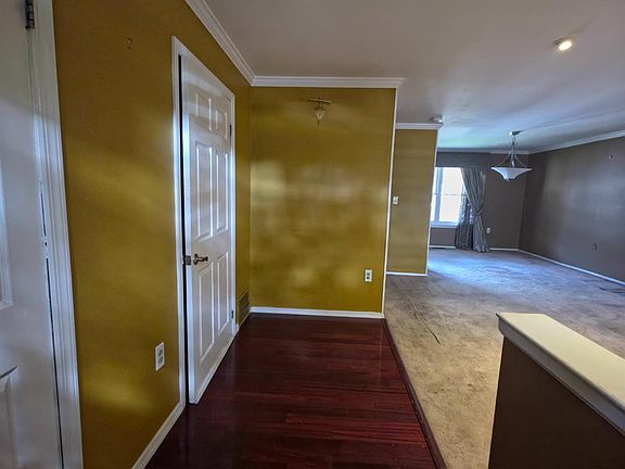 2nd image of 88 Richmond St