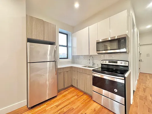 Rented by Doorway NYC, LLC | media 1