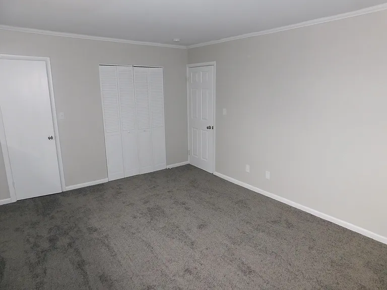 1028 Adams Ave #3-B — Photo 6