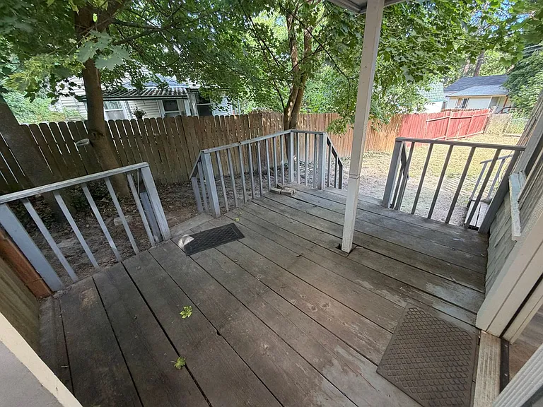 3112 W South Loop Ave — Photo 26