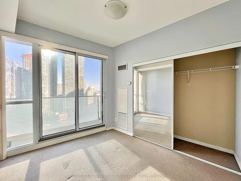 65 Bremner Blvd #1910 — Photo 18