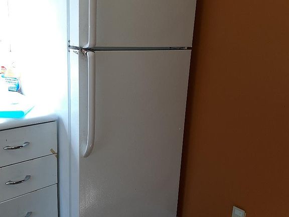 4th image of 110 Green St #112