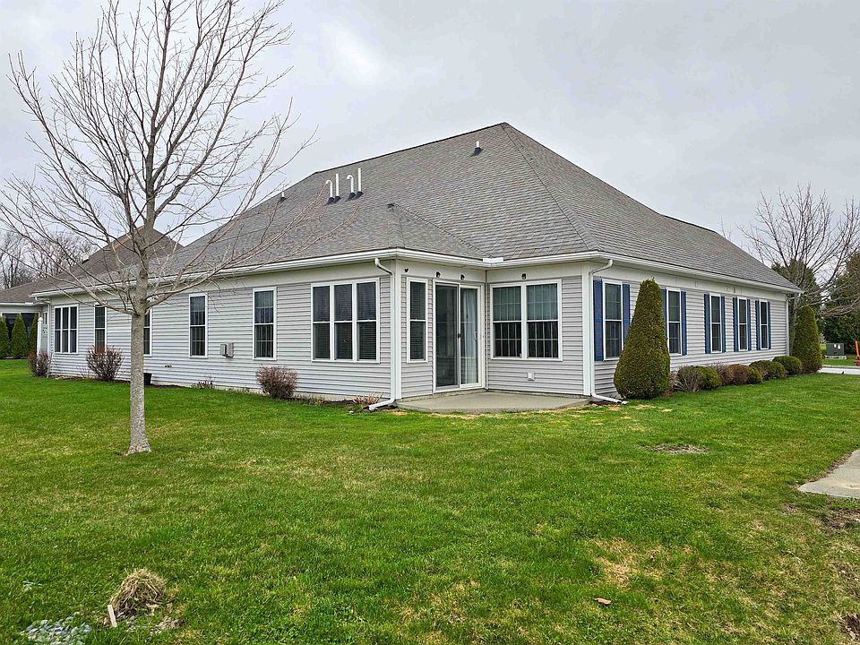 55 Garden Circle, Saint Albans, VT 05478 | Zillow