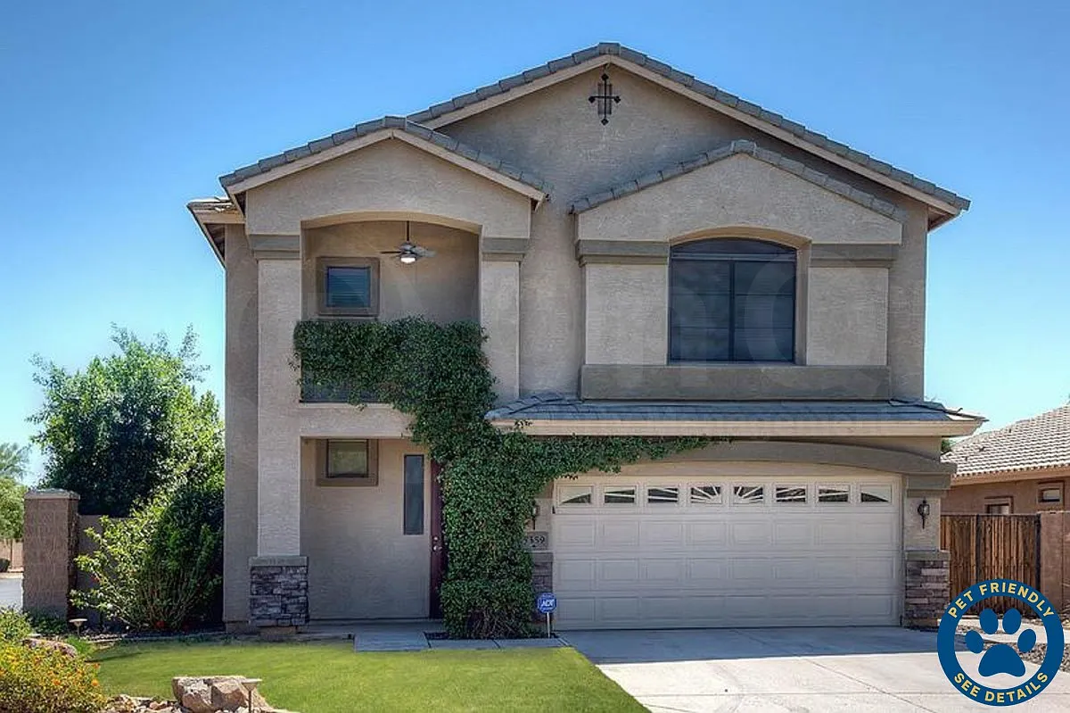3 bed, 2.5 bath, 2016 sqft, $2,650 — Photo 1