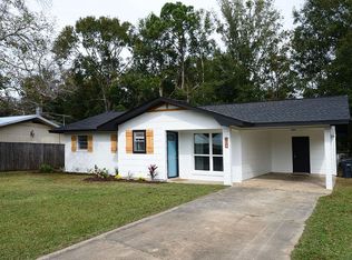 104 Brumbaugh Rd, Ocean Springs, MS 39564