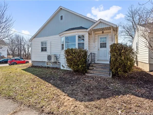 83 Douglas Ave, Moncton, NB E1E 2G1