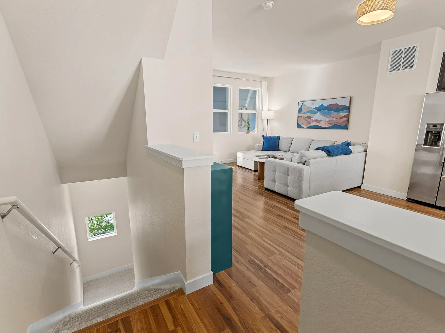 2 bed, 2.5 bath, 1242 sqft, $3,595 — Photo 2