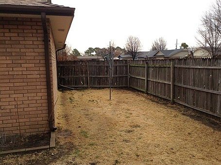 3rd image of 2500 Bonnie Dr