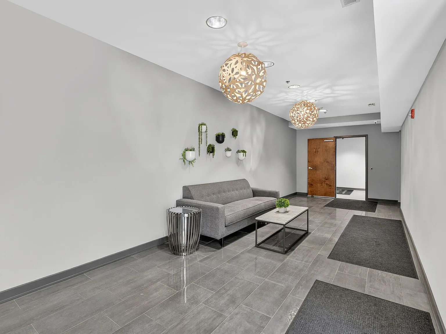 The MIRO Apartments — Photo 3