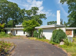 1310 Saybrook Rd, Haddam, CT 06438