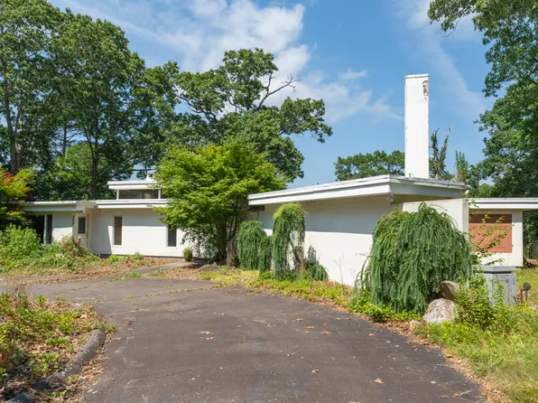 1310 Saybrook Road, Haddam, CT 06438